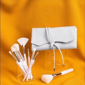 La Beauté Soi - makeup brush set